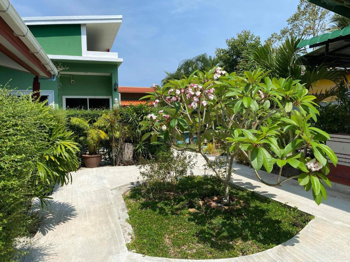 Hotel Suntalee House Nai Yang Beach Exterior foto