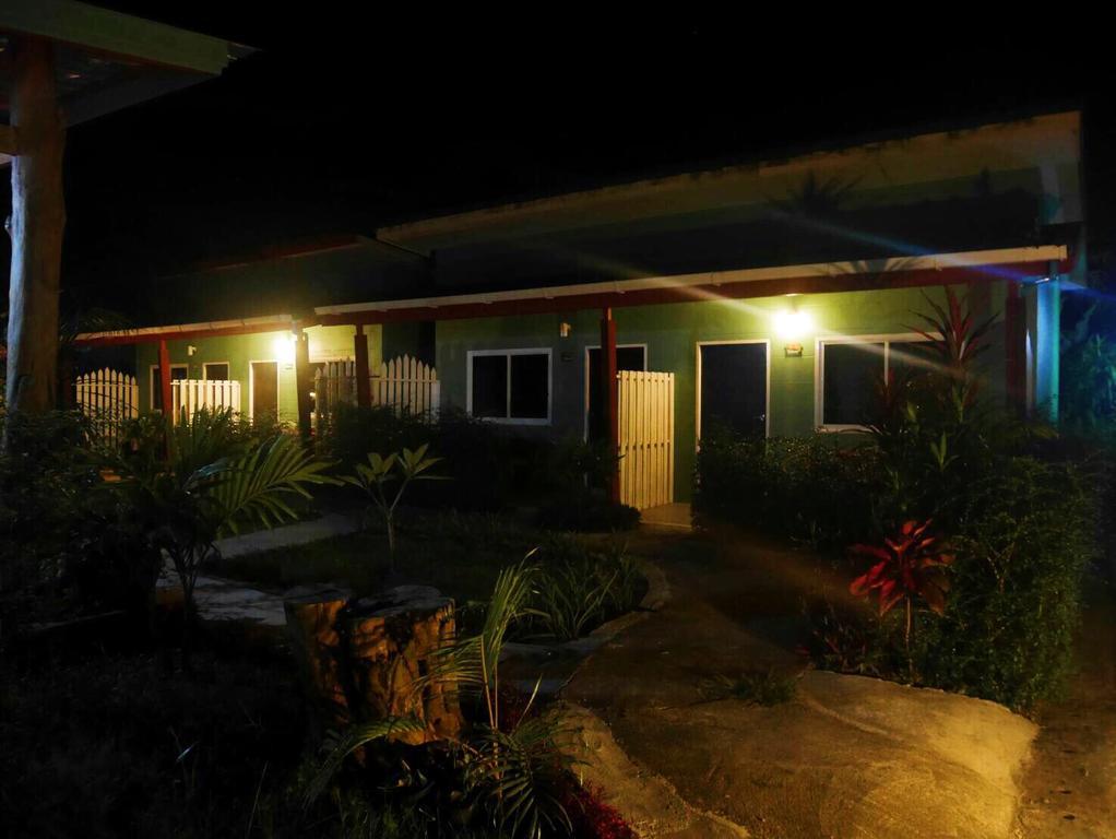 Hotel Suntalee House Nai Yang Beach Exterior foto