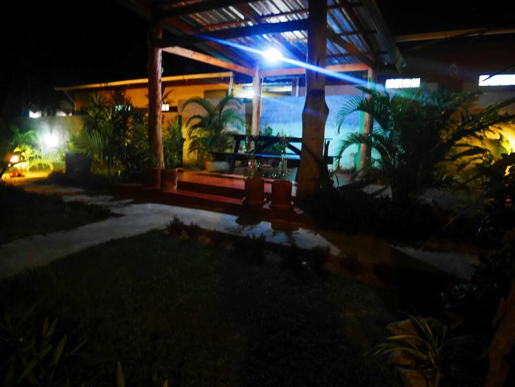 Hotel Suntalee House Nai Yang Beach Exterior foto
